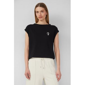 Tricou cu decolteu barcuta