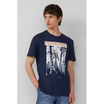 Tricou cu model grafic si imprimeu text
