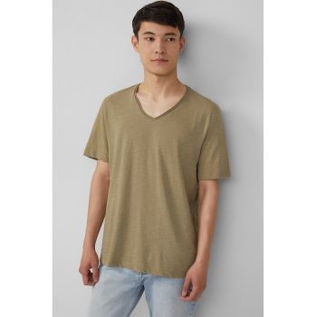 Tricou lejer cu decolteu in V