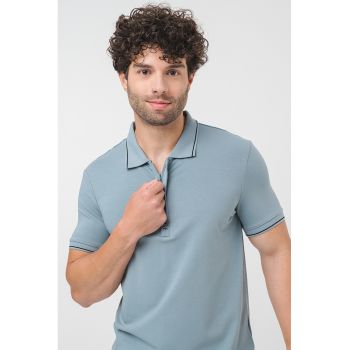 Tricou polo cu fenta cu fermoar