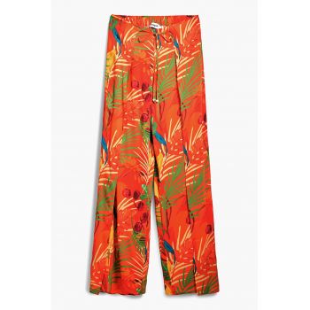 Pantaloni cu imprimeu si talie elastica