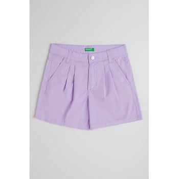 Pantaloni scurti cu pliuri