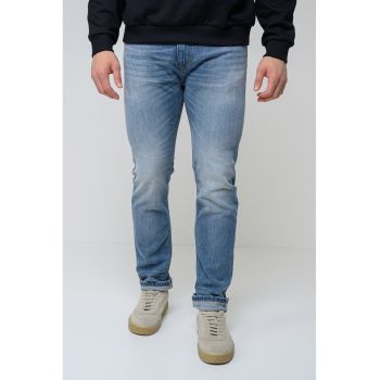 Blugi slim fit