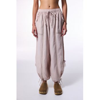 Pantaloni conici de plaja
