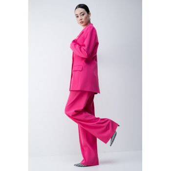 Pantaloni eleganti cu croiala ampla si talie inalta