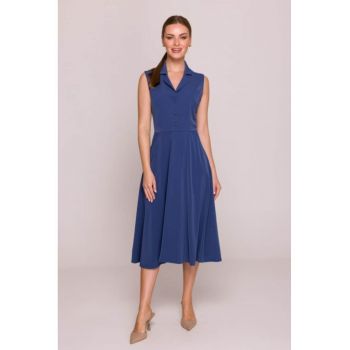 Rochie evazata cu guler -