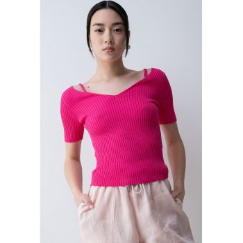 Tricou striat cu decolteu in V Shata