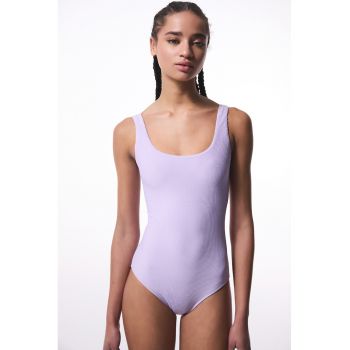 Costum de baie intreg cu decolteu rotund