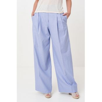 Pantaloni din bumbac si in cu croiala ampla