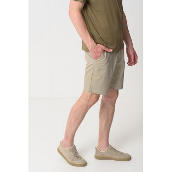 Pantaloni scurti slim fit din amestec de bumbac