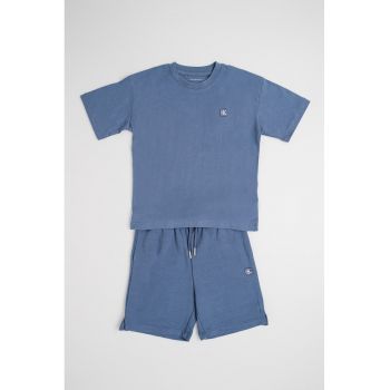 Set de tricou si pantaloni scurti