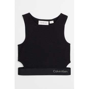 Top crop cu decupaje laterale