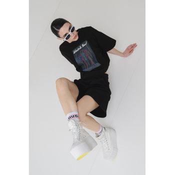 Tricou crop cu imprimeu foto