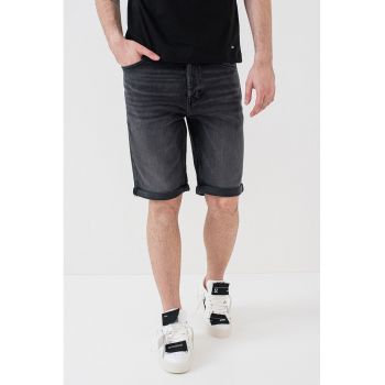 Bermude din denim