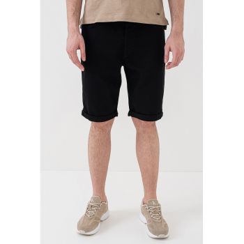 Blugi scurti slim fit
