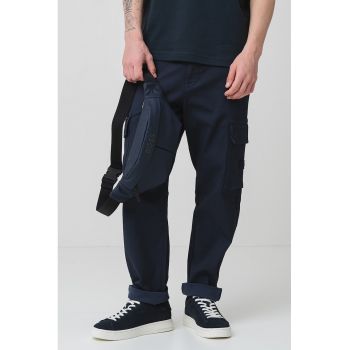 Pantaloni cargo cu talie medie