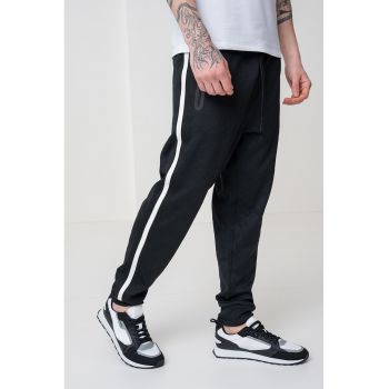 Pantaloni de trening cu snur de ajustare Hover