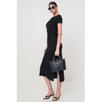 Rochie midi cu model