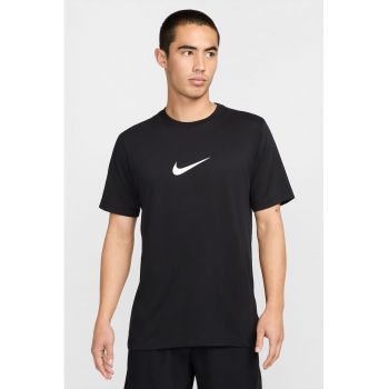 Tricou cu tehnologie Dri Fit pentru fitness