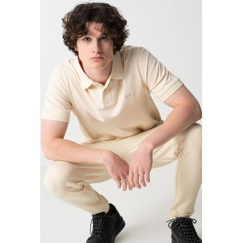 Tricou polo cu logo brodat