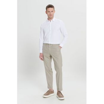 Pantaloni drepti cu talie medie