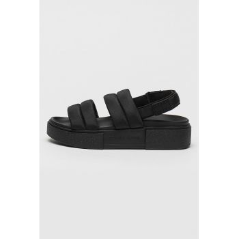 Sandale din material textil cu inchidere velcro