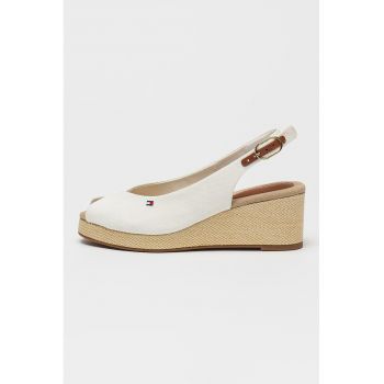 Sandale slingback cu talpa wedge
