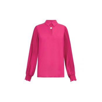 Bluza cu guler ascutit si maneci cu pliuri
