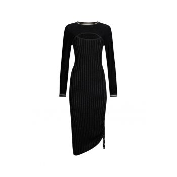 Rochie cambrata cu decupaj frontal