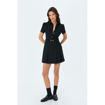 Rochie scurta cu croiala in A