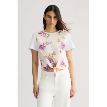 Tricou cu imprimeu floral si detaliu innodat