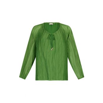 Bluza cu decolteu rotund si prindere cu snur