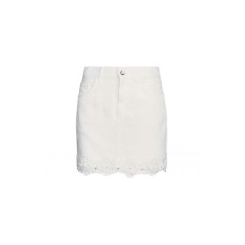 Fusta mini de denim cu dtaliu floral brodat