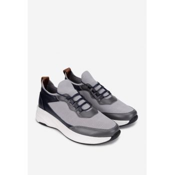 Pantofi barbati gri cu negru din piele si material textil