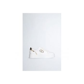 Pantofi sport de piele cu logo metalic