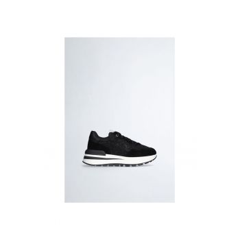 Pantofi sport wedge cu strasuri si garnituri de piele intoarsa