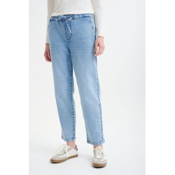 Blugi crop cu snur