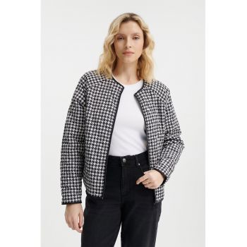 Jacheta cu model houndstooth