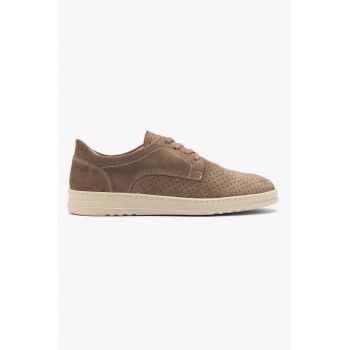 Pantofi din piele intoarsa cu aspect perforat