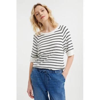 Pulover cu maneci raglan