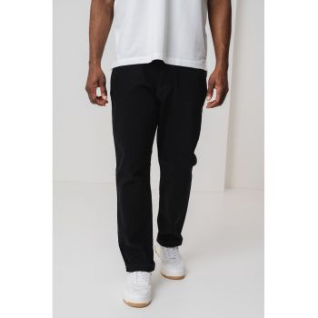 Blugi relaxed fit cu talie medie