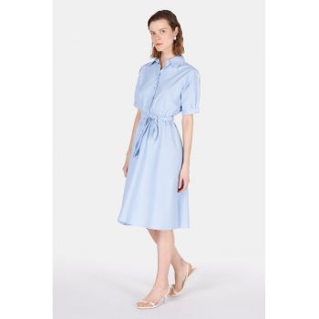Rochie midi cu fenta cu nasturi