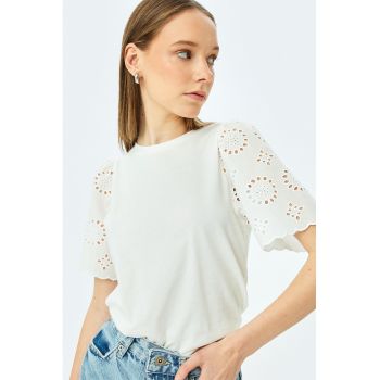 Tricou cu maneci din dantela