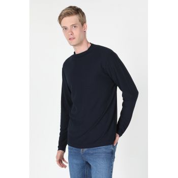 Bluza cu decolteu la baza gatului