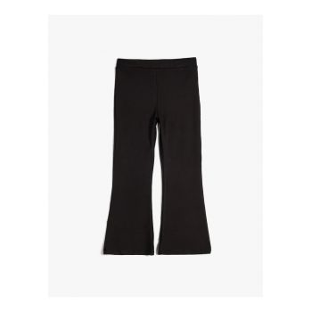 Pantaloni evazati cu model uni