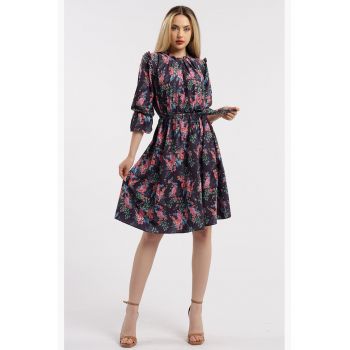 Rochie scurta cu model