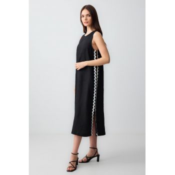 Rochie de in fara maneci cu slituri laterale