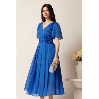 Rochie midi albastra din voal clos cu floare in talie- Moze ieftina