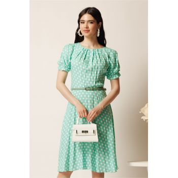 Rochie midi verde mint din viscoza in clos cu buline si curea in talie