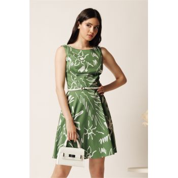 Rochie scurta verde in clos cu imprimeuri albe si curea in talie